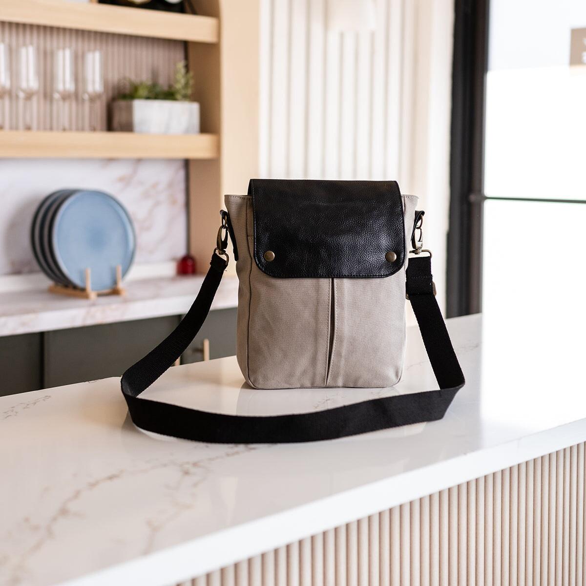 Atlanta Messenger Bag Tag&Crew 