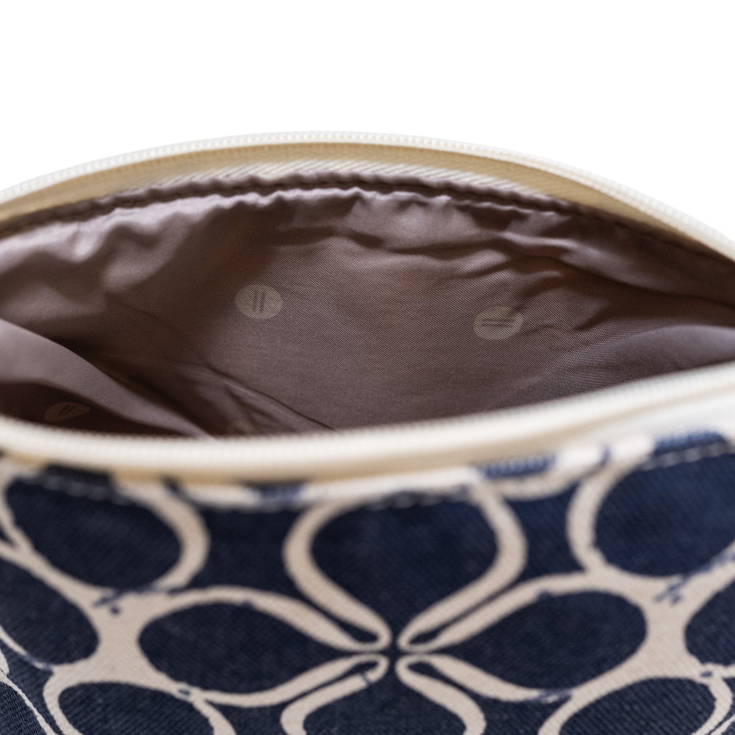 Hudson Pouch Blue Clover