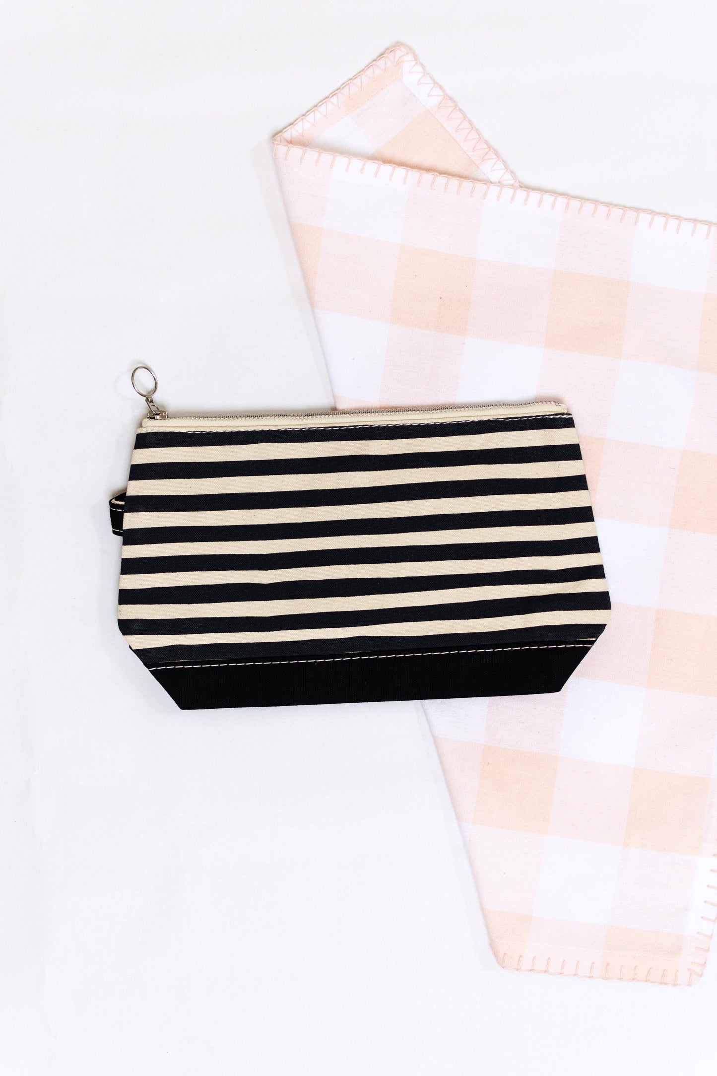 Makeup Bag Stripe - Tag&Crew
