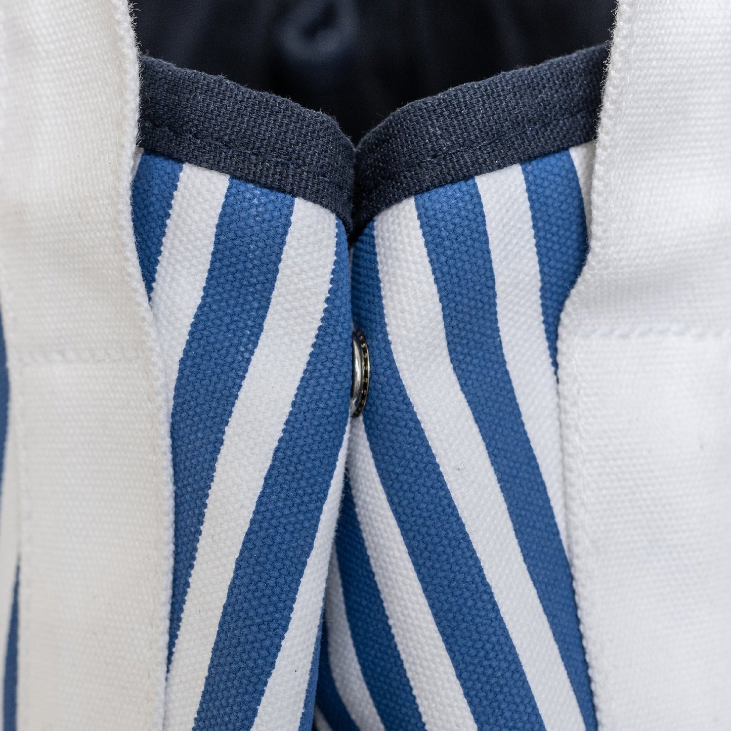 Palm-Wave Tote Tag&Crew 