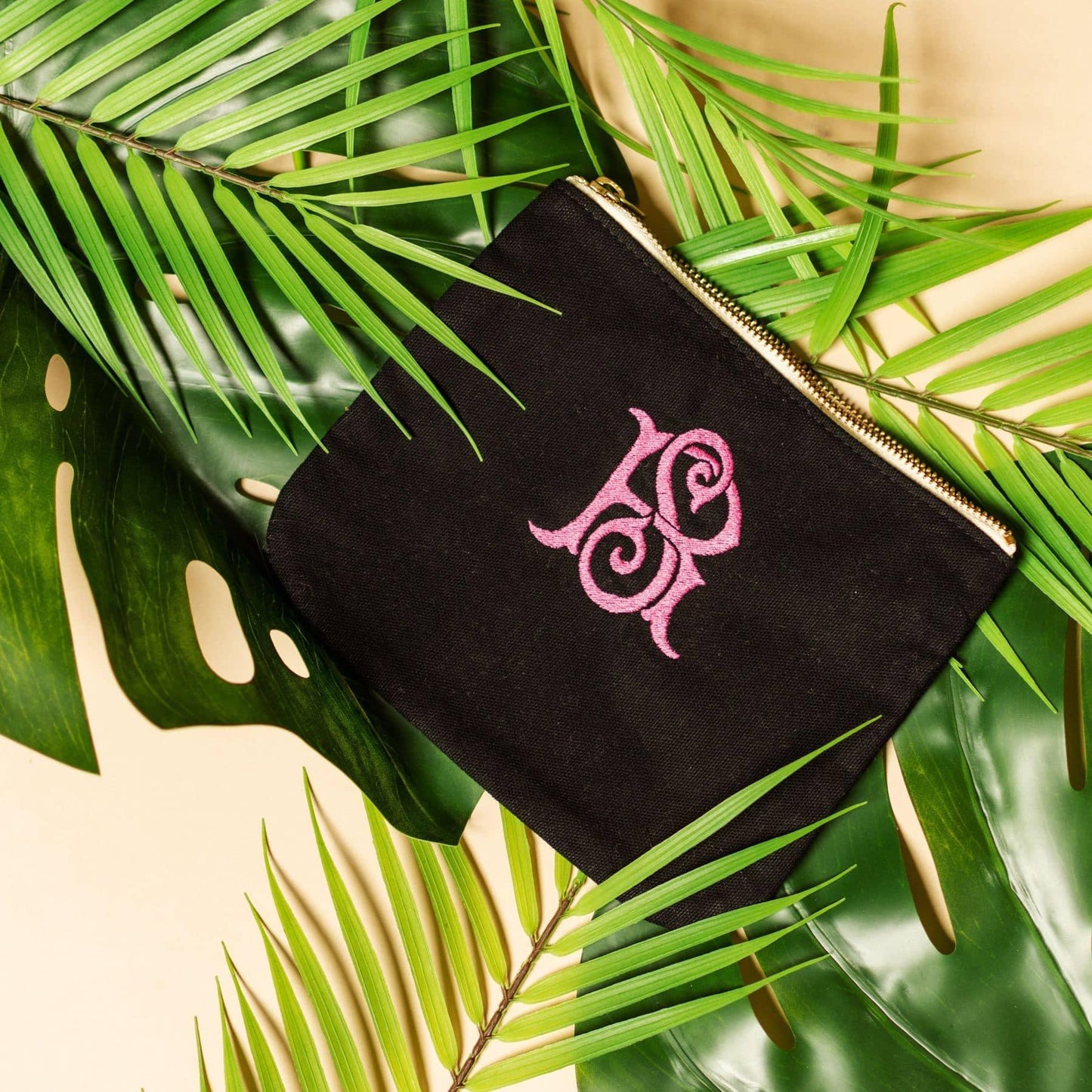 Travel Pouch - Tag&Crew